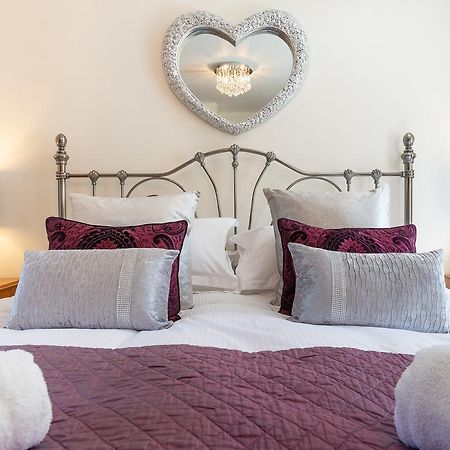 Wolfen Mill Villa Chipping Екстериор снимка