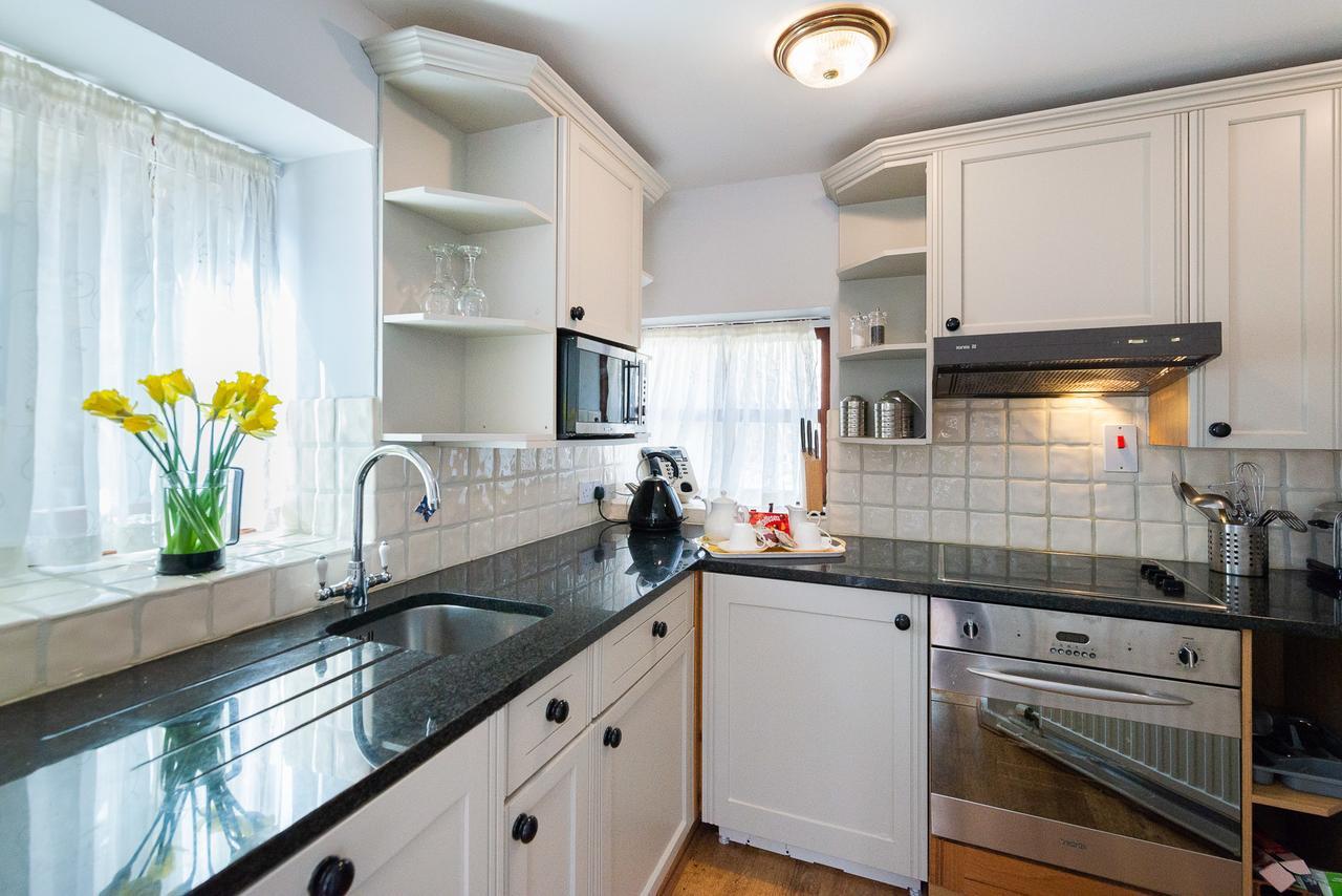 Wolfen Mill Villa Chipping Екстериор снимка