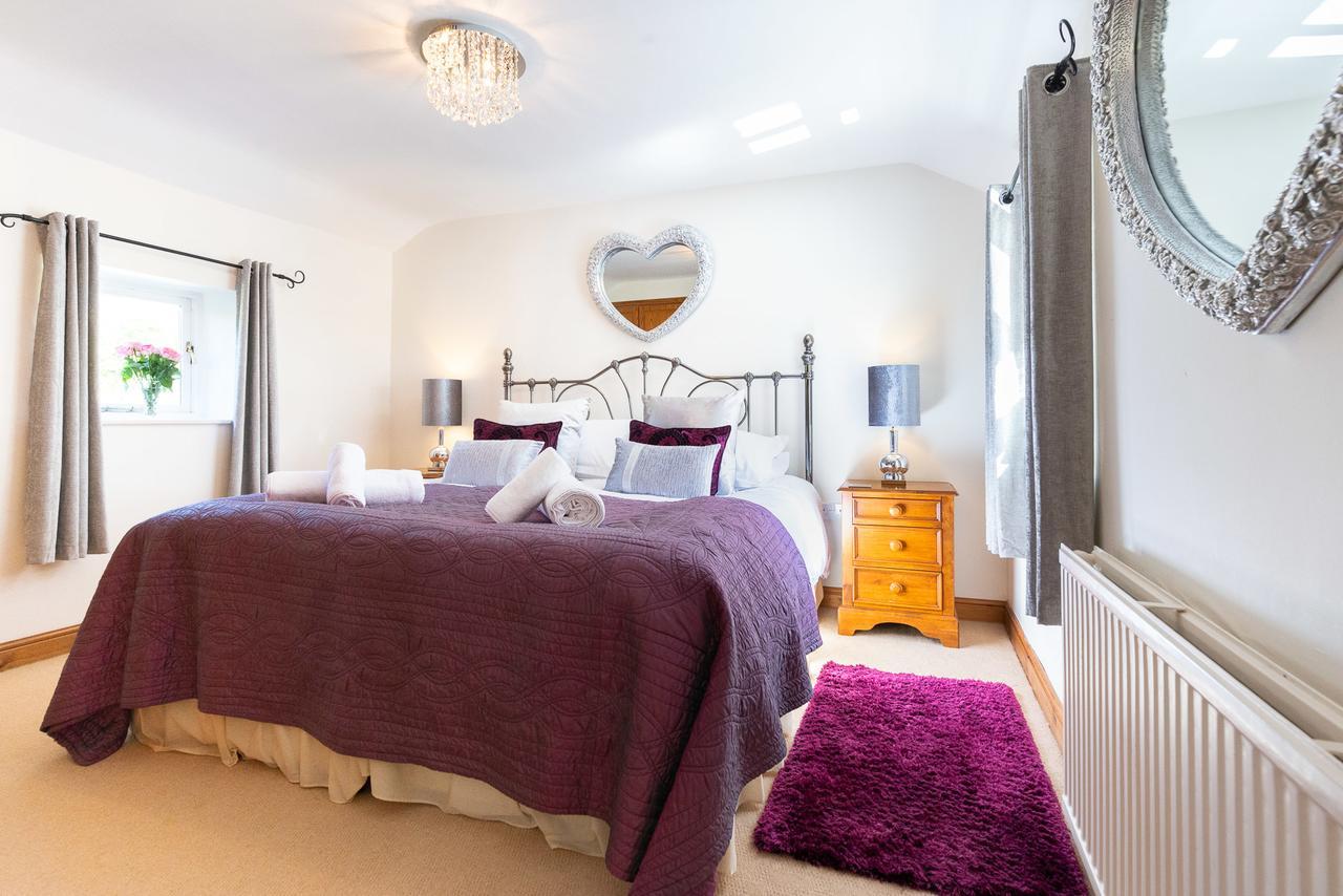 Wolfen Mill Villa Chipping Екстериор снимка