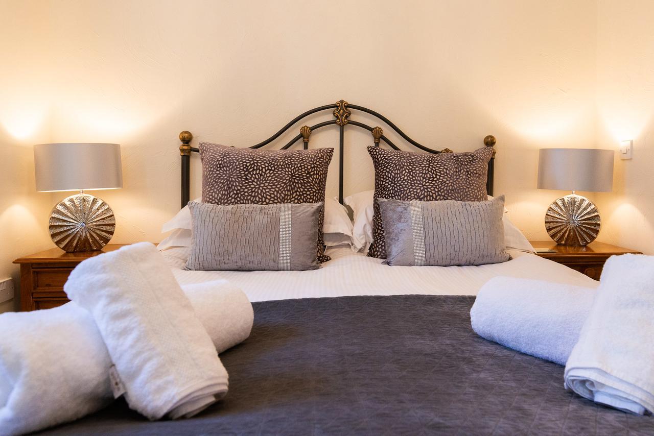 Wolfen Mill Villa Chipping Екстериор снимка