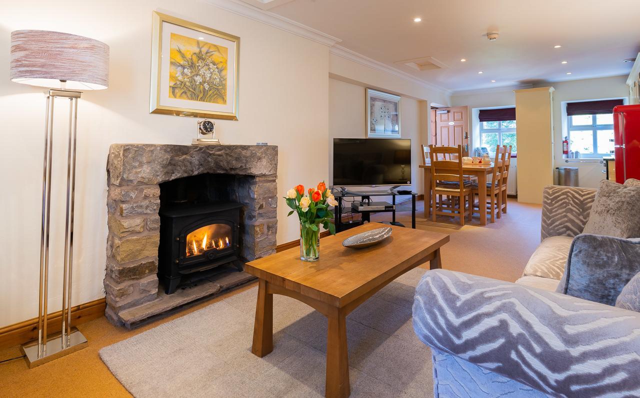 Wolfen Mill Villa Chipping Екстериор снимка