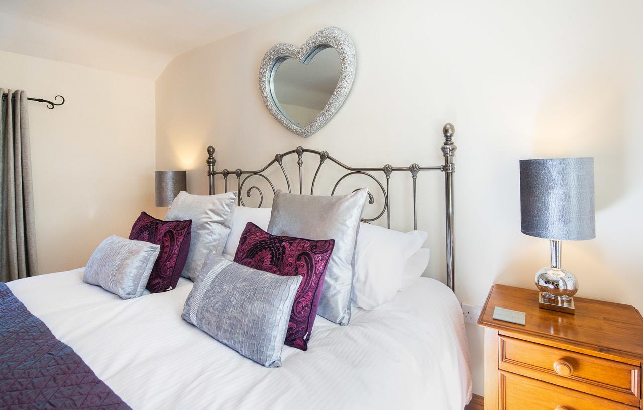 Wolfen Mill Villa Chipping Екстериор снимка