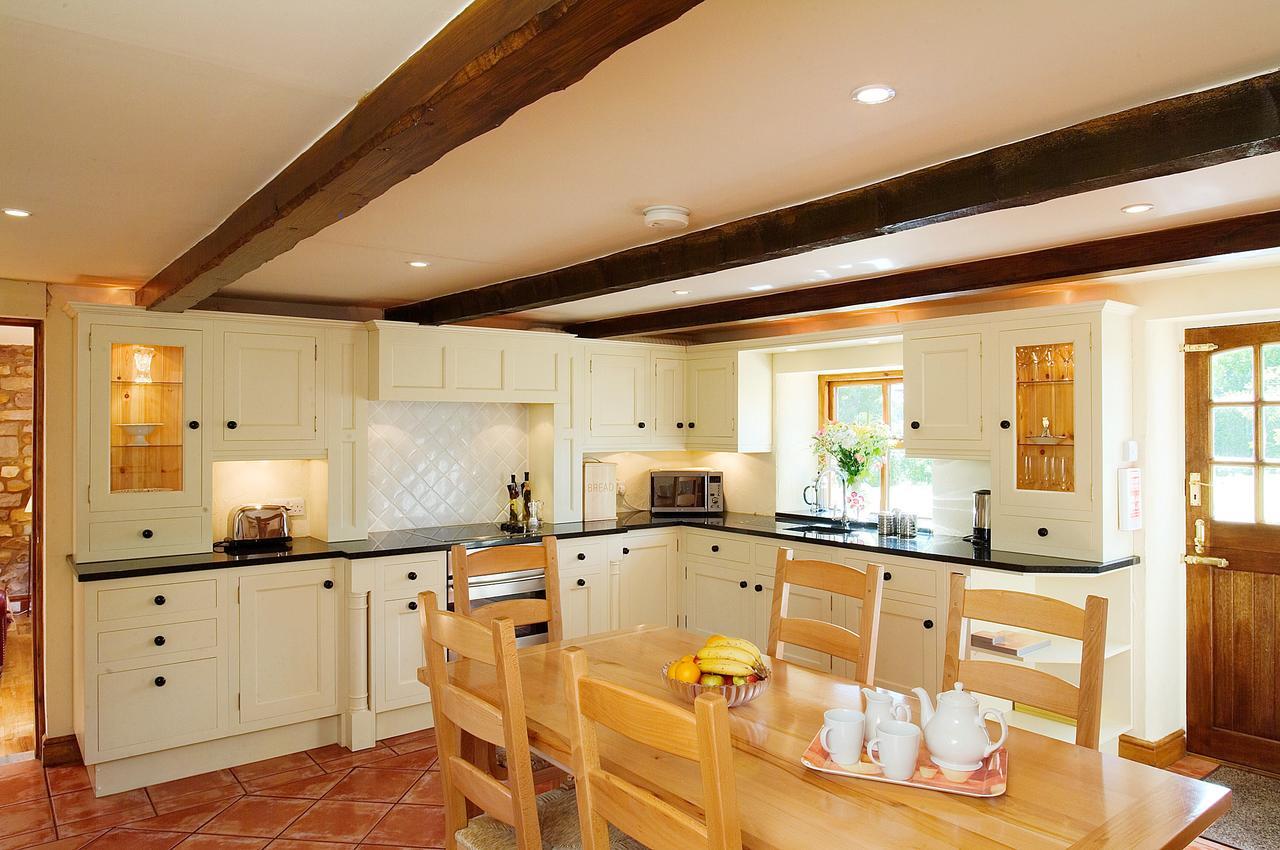 Wolfen Mill Villa Chipping Екстериор снимка