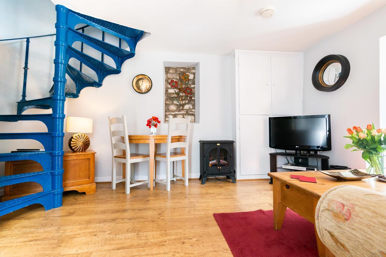 Wolfen Mill Villa Chipping Екстериор снимка